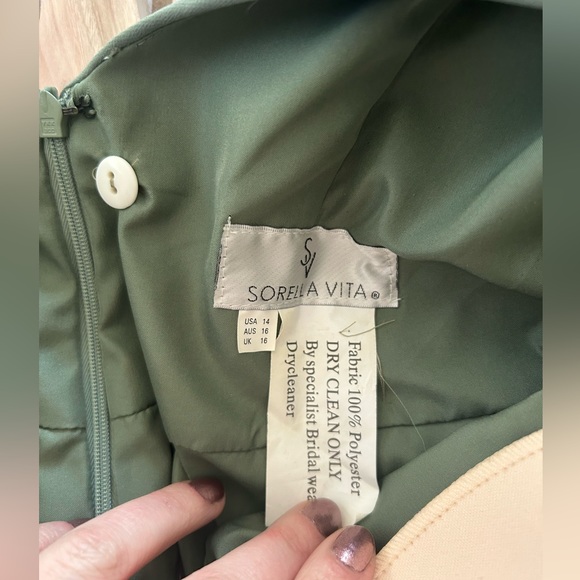 Sorella Vita size 14 bridesmaids dress - Picture 4 of 4